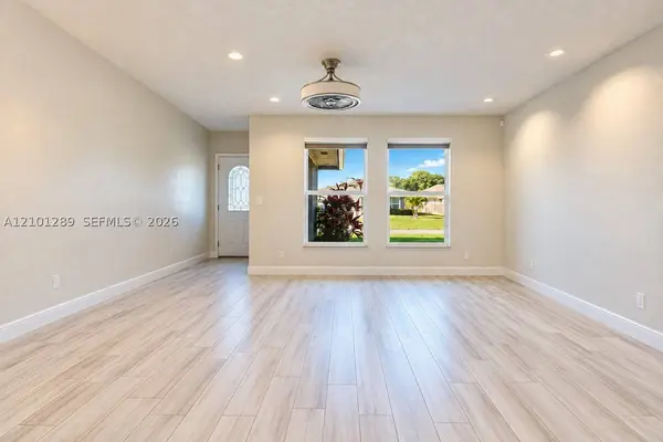 1226 SW Albenga Ave, Port St. Lucie, FL 34953