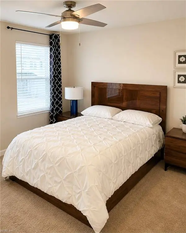 1510 Waltham LN, Newport News, VA 23608