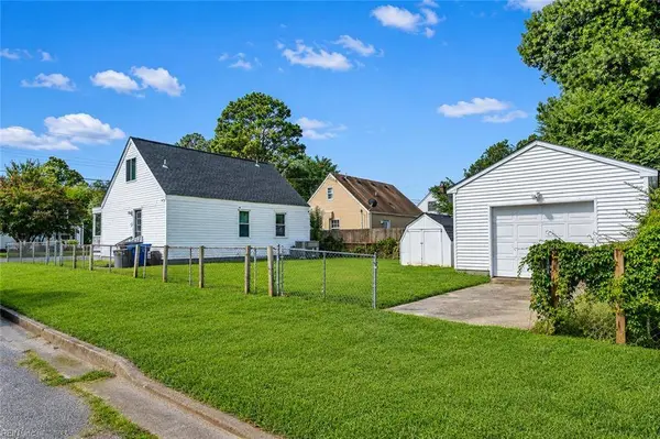 3400 Arlington PL, Portsmouth, VA 23707