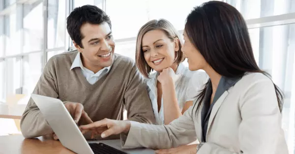 feature image of Compare Adjustable- and Fixed-Rate Loans