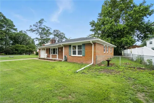 237 Stubbs DR, Chesapeake, VA 23323