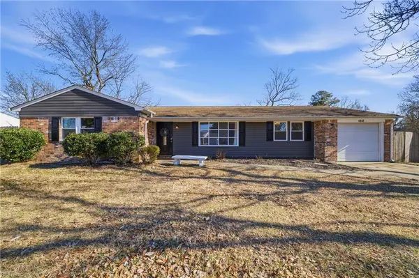 1312 Sir Kay DR, Chesapeake, VA 23323