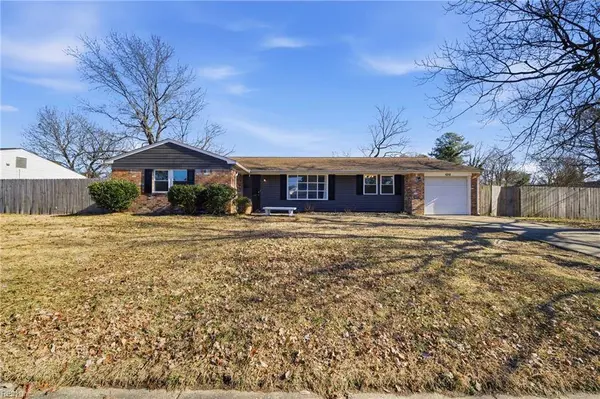 1312 Sir Kay DR, Chesapeake, VA 23323