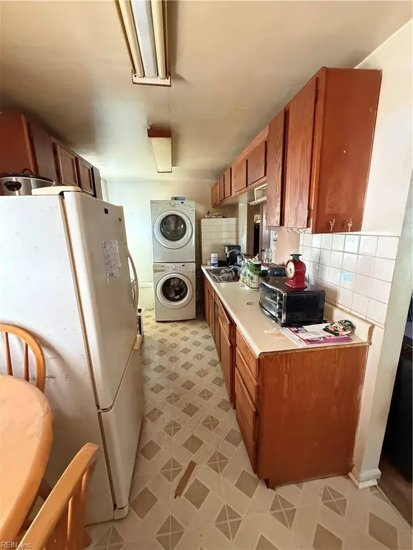 1114 Little Bay AVE, Norfolk, VA 23503