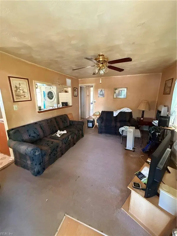 1114 Little Bay AVE, Norfolk, VA 23503