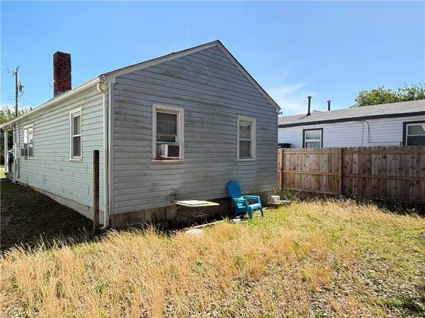 1114 Little Bay AVE, Norfolk, VA 23503