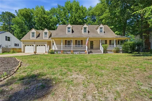 1113 Crystalwood CIR, Chesapeake, VA 23320
