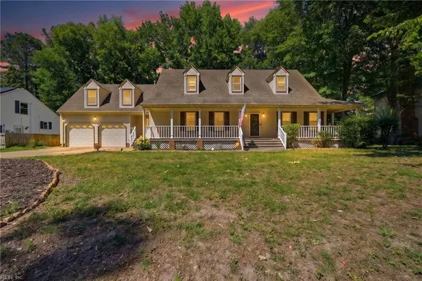 1113 Crystalwood CIR, Chesapeake, VA 23320