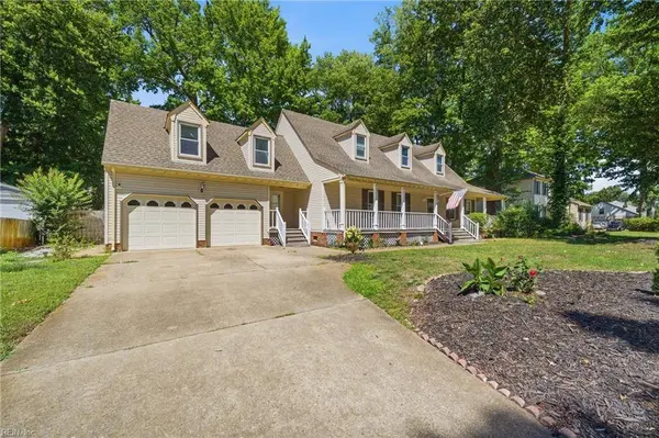 1113 Crystalwood CIR, Chesapeake, VA 23320