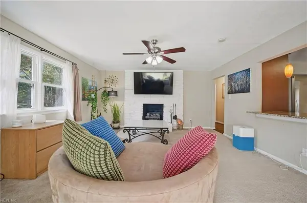 2305 Spindrift RD, Virginia Beach, VA 23451