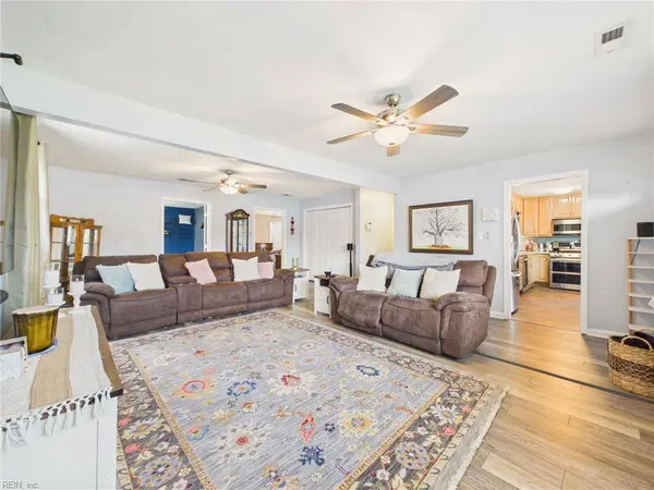 669 Raff CT, Virginia Beach, VA 23462