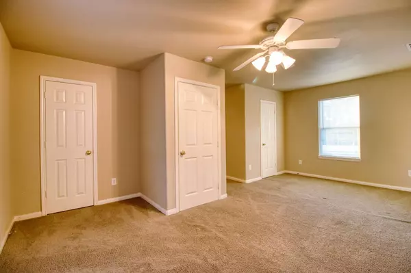 1622 Dove RUN, Brookshire, TX 77423