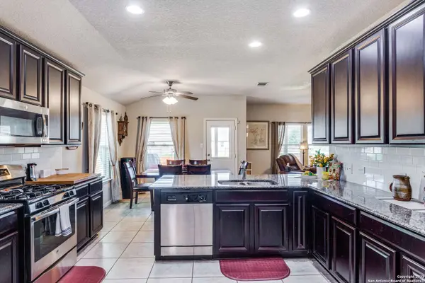 279 Creekview, New Braunfels, TX 78130