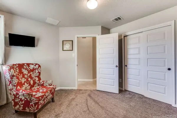 279 Creekview, New Braunfels, TX 78130