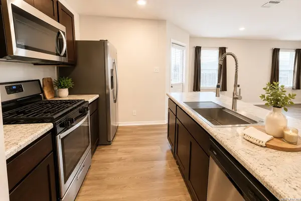 10018 Side Oats, San Antonio, TX 78254
