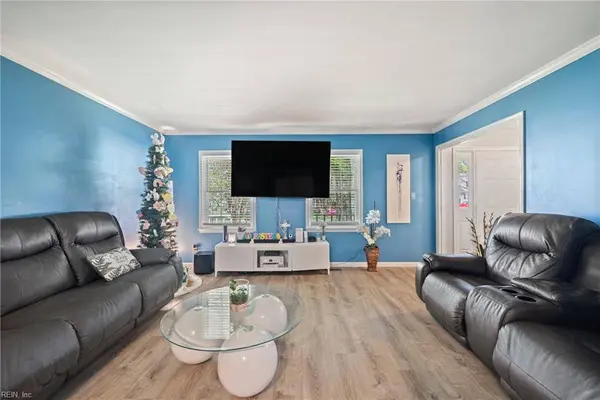 943 Tabb Lakes DR, Yorktown, VA 23693