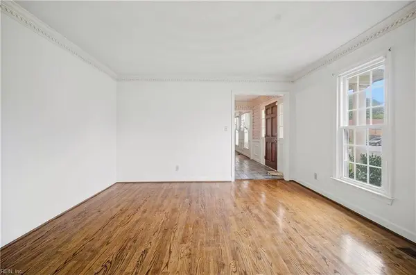 4833 Admiration DR, Virginia Beach, VA 23464