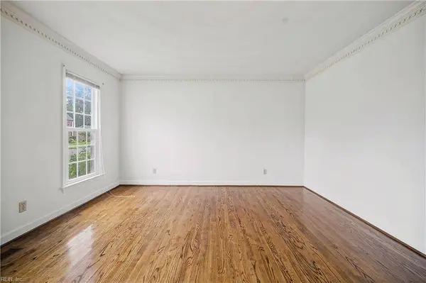 4833 Admiration DR, Virginia Beach, VA 23464