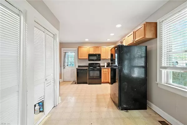 5119 Krick ST, Norfolk, VA 23513