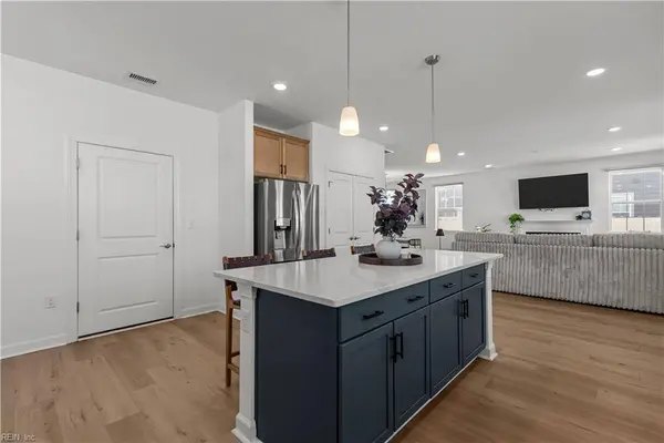 421 Middleton WAY, Chesapeake, VA 23322