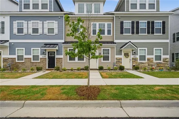 421 Life Tree TRL, Chesapeake, VA 23323