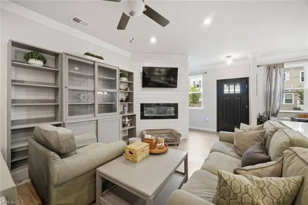 421 Life Tree TRL, Chesapeake, VA 23323