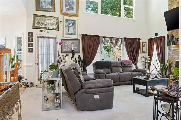 201 W Wedgwood DR, Yorktown, VA 23693