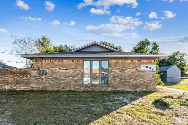 3382 Green Briar Cir, Gulf Breeze, FL 32563