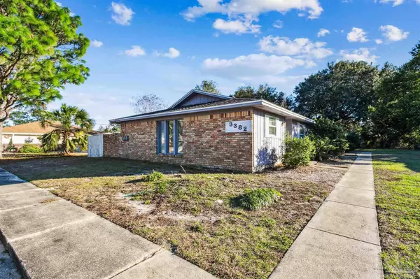 3382 Green Briar Cir, Gulf Breeze, FL 32563