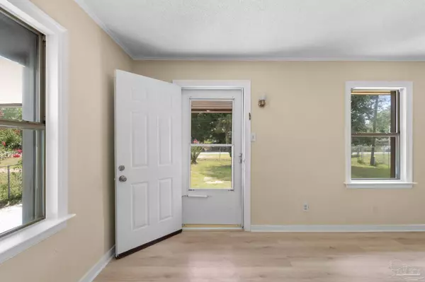 1105 S Old Corry Field Rd, Pensacola, FL 32507