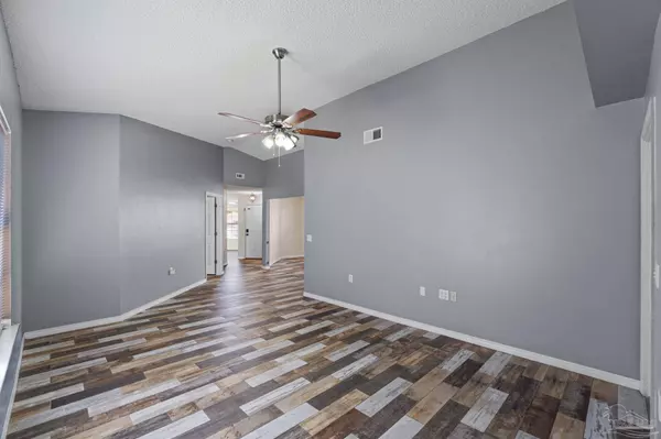 6466 Watermark Cv, Gulf Breeze, FL 32563