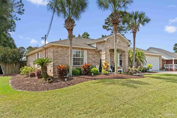 6459 Garden Dr, Gulf Breeze, FL 32563