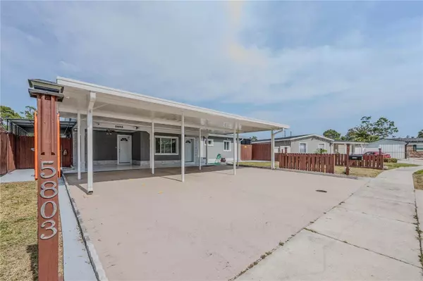 5803 CRESTHILL DR, Tampa, FL 33615