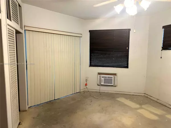 18760 NE 18th Ave #235, Miami, FL 33179