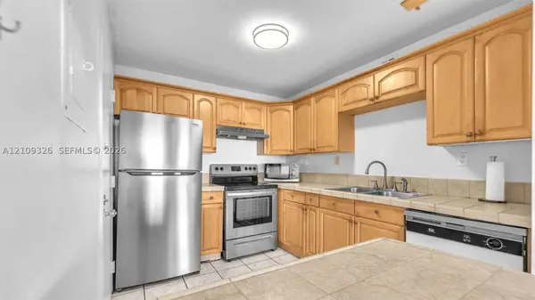 4675 W 18th Ct #612, Hialeah, FL 33012