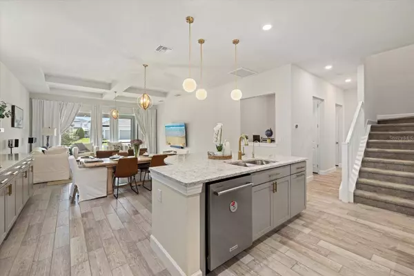 12130 SEABROOK AVE, Bradenton, FL 34211