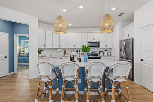 3443 74TH AVENUE CIR E, Sarasota, FL 34243