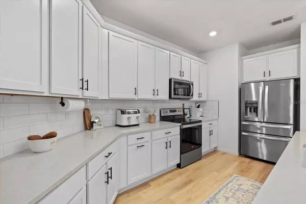 3443 74TH AVENUE CIR E, Sarasota, FL 34243