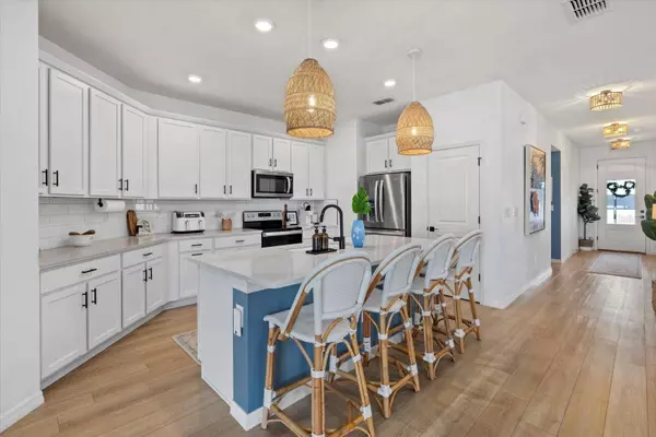 3443 74TH AVENUE CIR E, Sarasota, FL 34243