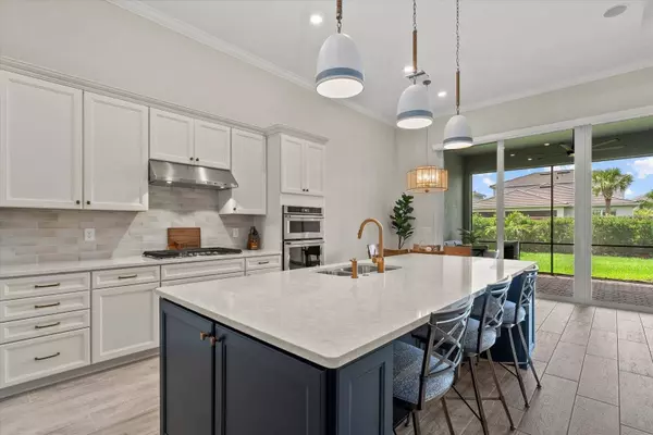 12139 CRANSTON WAY, Bradenton, FL 34211