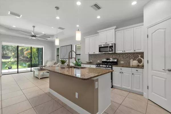 12652 COASTAL BREEZE WAY, Bradenton, FL 34211