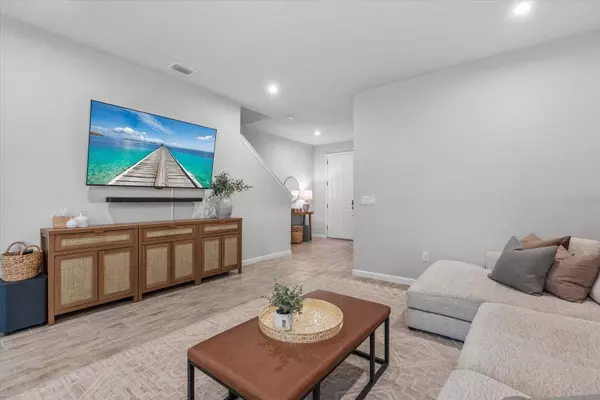 11912 SKY ACRES TER, Bradenton, FL 34211