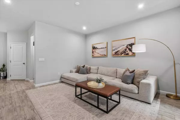 11912 SKY ACRES TER, Bradenton, FL 34211