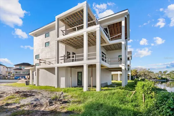 6913 BOCHI CIR, Sarasota, FL 34242