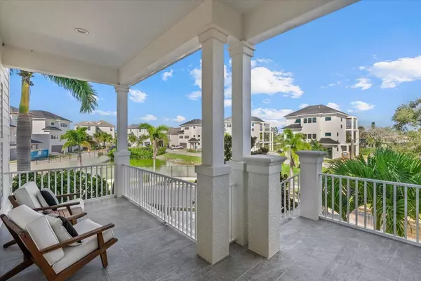 6925 BOCHI CIR, Sarasota, FL 34242