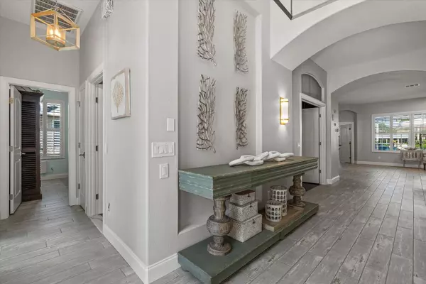 3707 5TH AVE NE, Bradenton, FL 34208