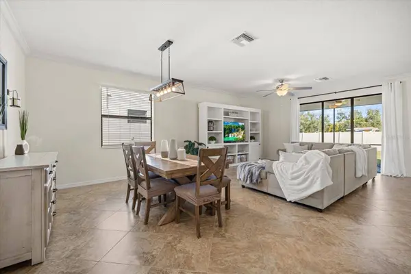 707 FIRE BUSH CT, Bradenton, FL 34212