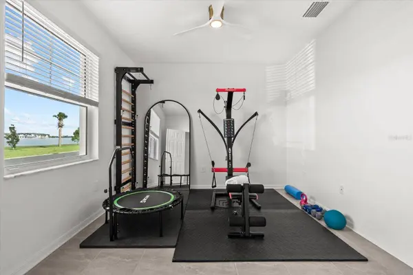 7328 PORTLIGHT LN, Sarasota, FL 34240