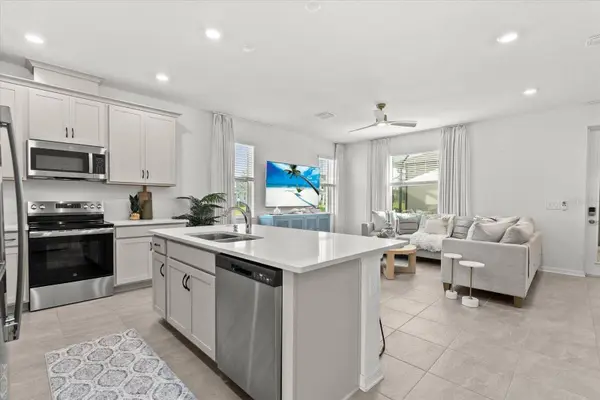 7328 PORTLIGHT LN, Sarasota, FL 34240