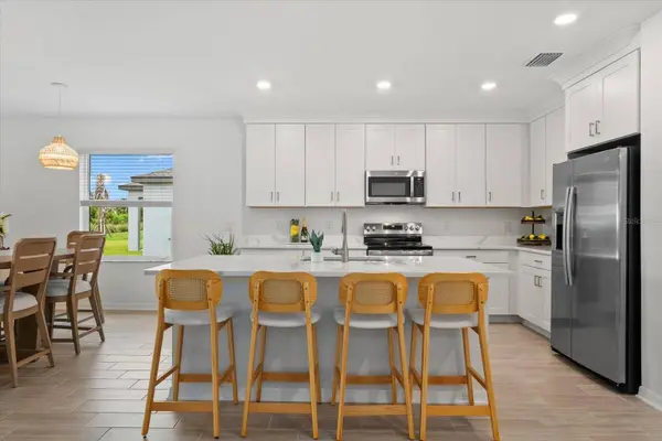 10032 LAST LIGHT GLN, Parrish, FL 34219